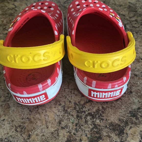 Minnie Crocs - Picture 3 of 5